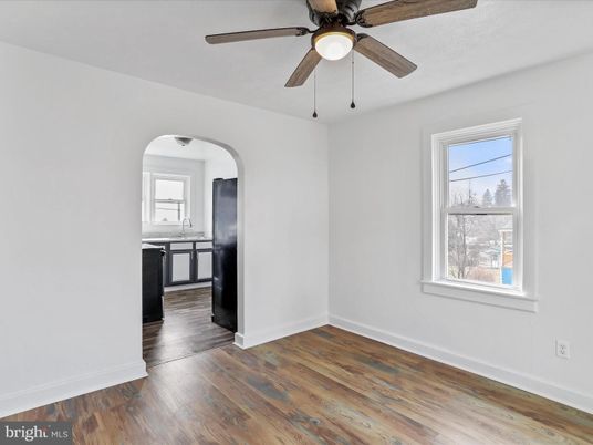 Empty room, Interior, Kitchen, Wood Texture Flooring