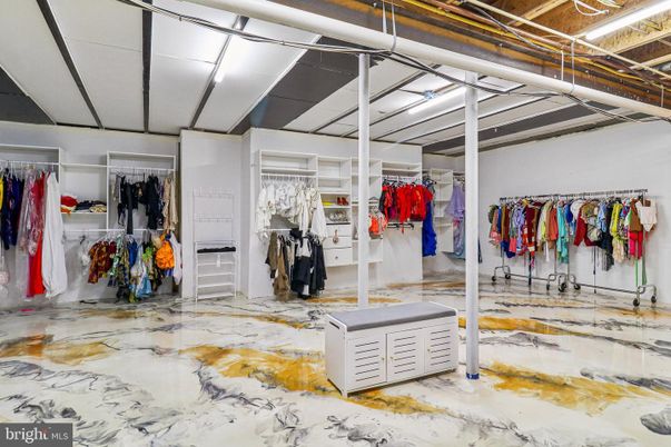 Interior, Marble, Walk-in Closets