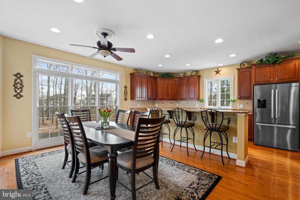 Dining room, Interior, Kitchen, Recessed Lighting, Wood Texture Flooring