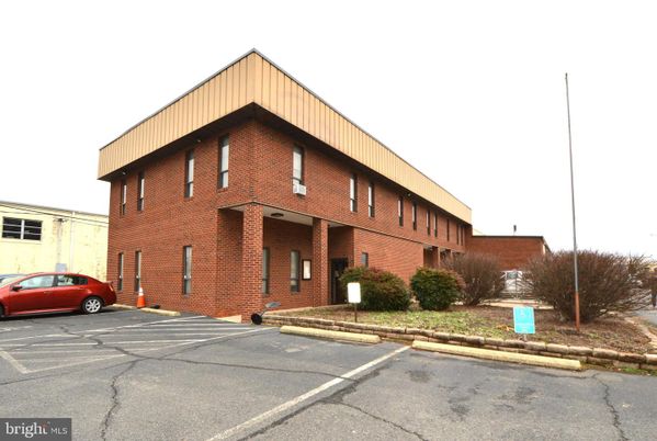 Exterior, Facade, Brick Facade, None
