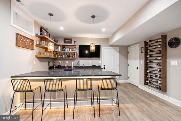 Interior, Pendant Lights, Recessed Lighting, Wood Texture Flooring