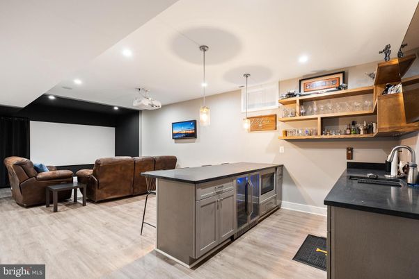 Interior, Pendant Lights, Recessed Lighting, Wood Texture Flooring