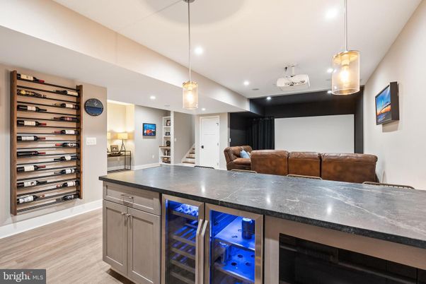 Interior, Pendant Lights, Recessed Lighting, Wood Texture Flooring