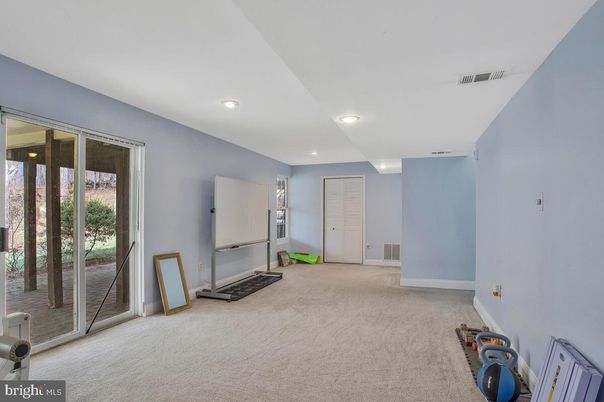 Fitness Equipment, Interior, Recessed Lighting