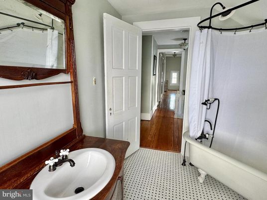 Bathroom, Interior, Wood Texture Flooring