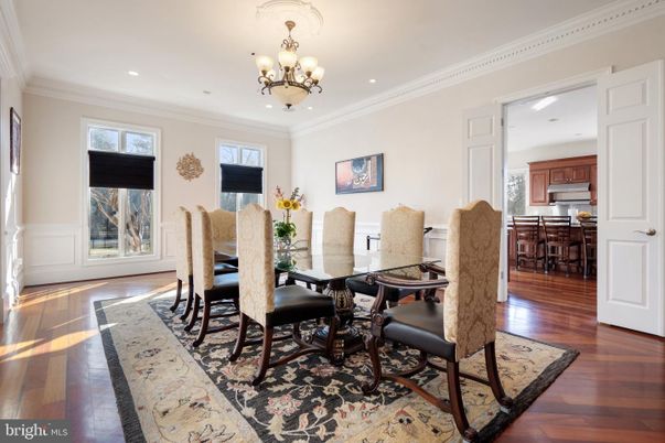 Chandelier, Dining room, Interior, Kitchen, Recessed Lighting, Wood Texture Flooring