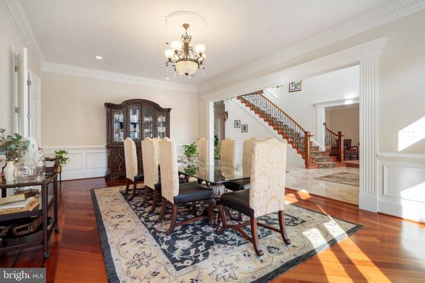 Chandelier, Dining room, Interior, Recessed Lighting, Wood Texture Flooring