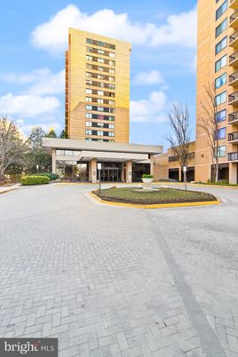 Exterior, Facade, Condo Building