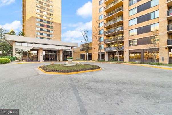 Exterior, Facade, Condo Building