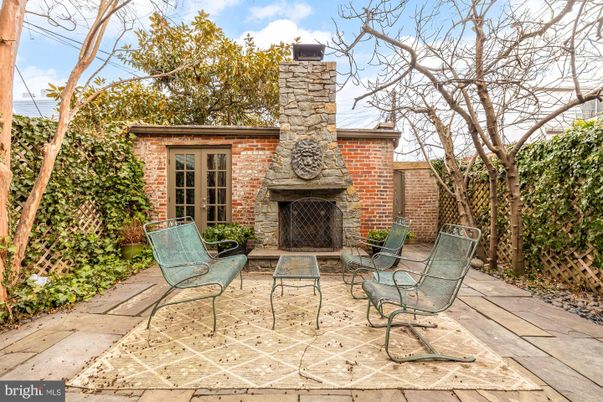 Exterior, Fireplace