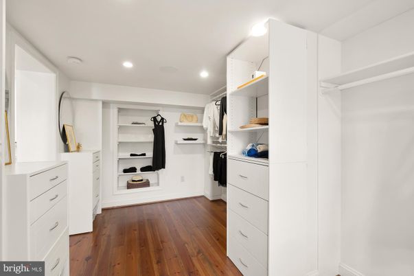 Interior, Recessed Lighting, Walk-in Closets, Wood Texture Flooring