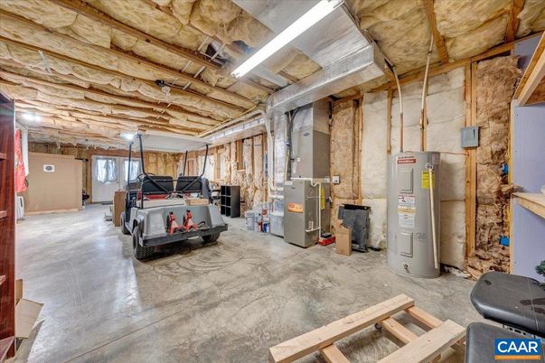 Garage, Interior