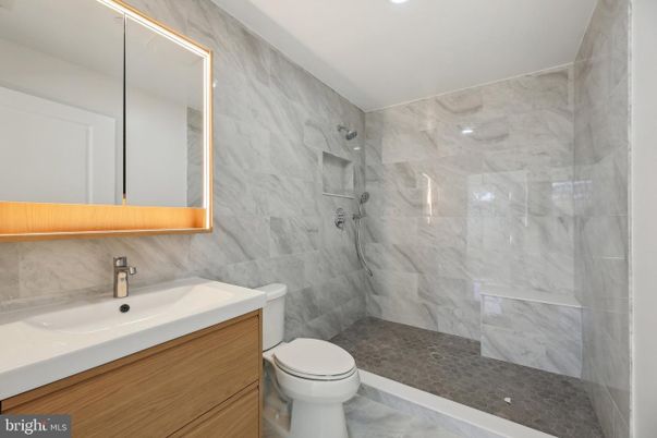 Bathroom, Interior, Marble Walls, Recessed Lighting