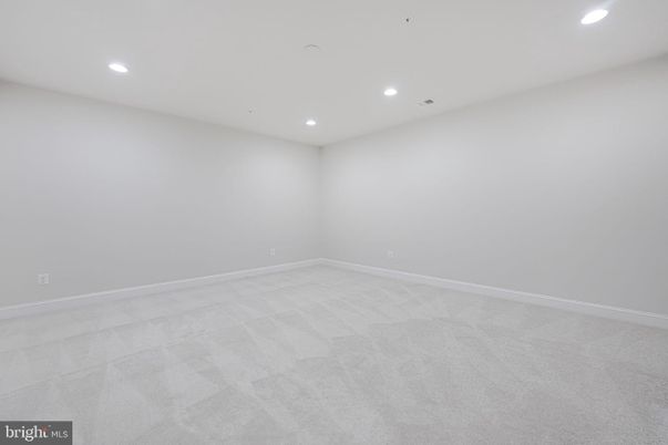Empty room, Interior, Recessed Lighting