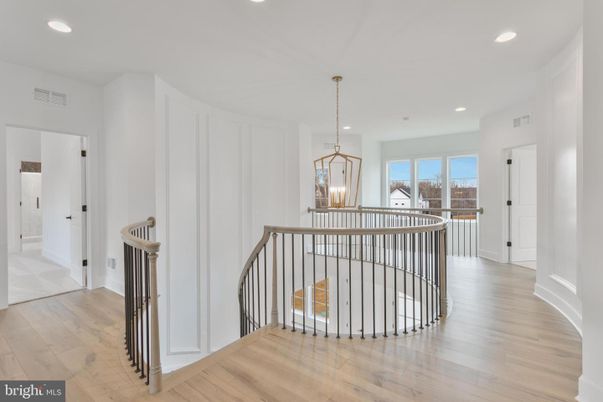 Interior, Pendant Lights, Recessed Lighting, Wood Texture Flooring