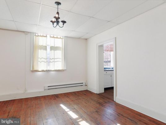 Chandelier, Empty room, Interior, Wood Texture Flooring