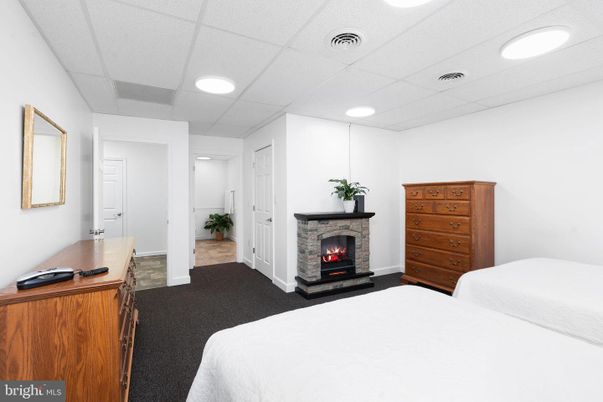 Bedroom, Fireplace, Interior, Recessed Lighting