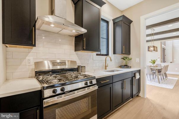 Dining room, Interior, Kitchen, Pendant Lights, Stainless Steel Appliances, Wood Texture Flooring