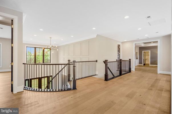 Interior, Pendant Lights, Recessed Lighting, Wood Texture Flooring
