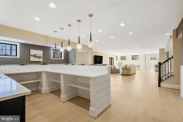 Interior, Living room, Pendant Lights, Recessed Lighting, Wood Texture Flooring