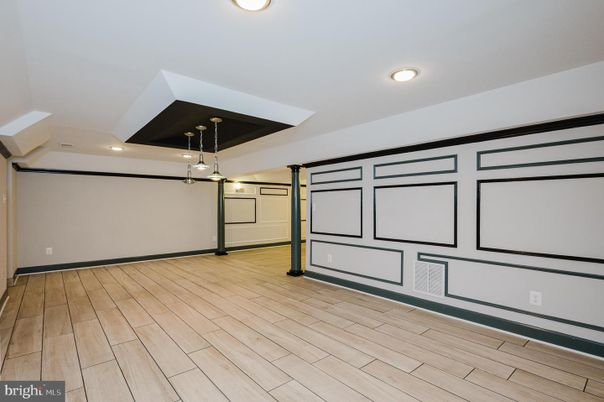 Empty room, Interior, Pendant Lights, Recessed Lighting, Wood Texture Flooring