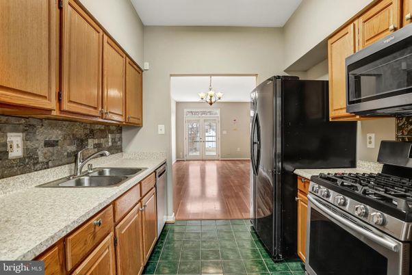 Chandelier, Interior, Kitchen, Wood Texture Flooring