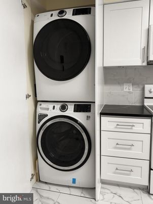 Interior, Marble, Utility Closets, Washer