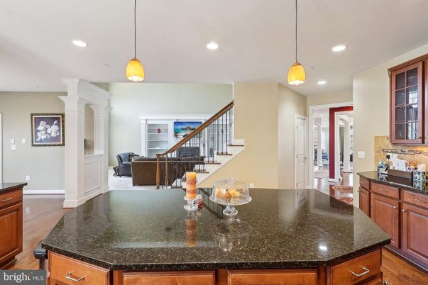Interior, Kitchen, Living room, Pendant Lights, Recessed Lighting, Wood Texture Flooring