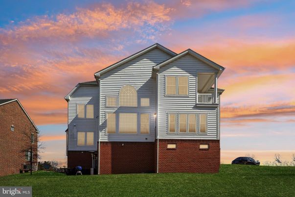Exterior, Facade, Brick Facade, Queen Anne Victorian