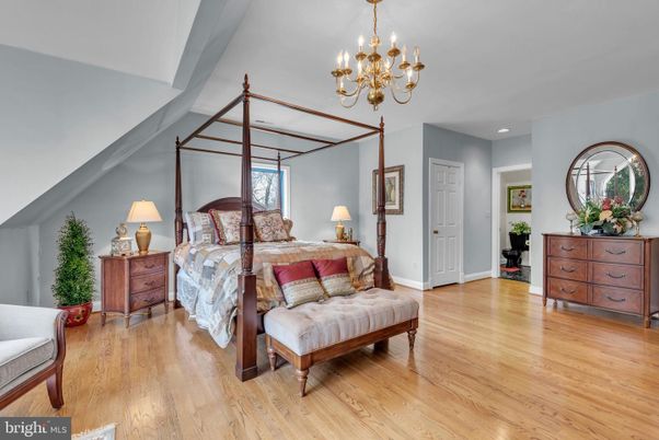Bedroom, Chandelier, Interior, Recessed Lighting, Wood Texture Flooring