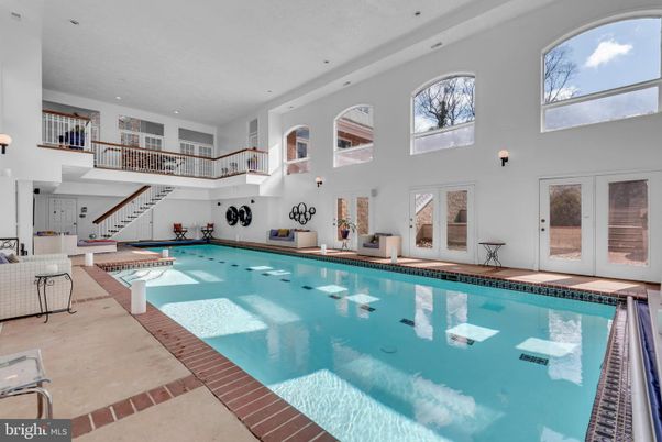Interior, Pool, Recessed Lighting