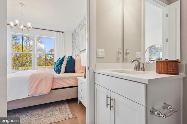 Bedroom, Interior, Pendant Lights, Wood Texture Flooring
