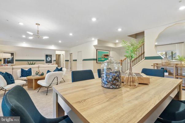 Dining room, Interior, Living room, Pendant Lights, Recessed Lighting