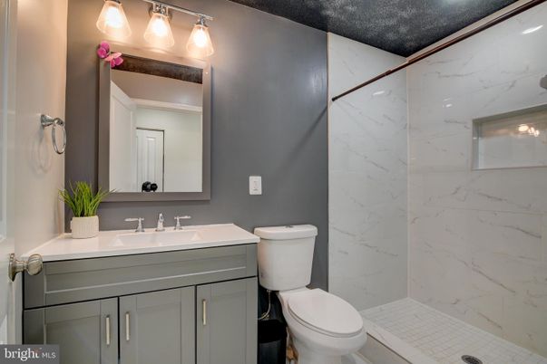Bathroom, Interior, Marble Walls