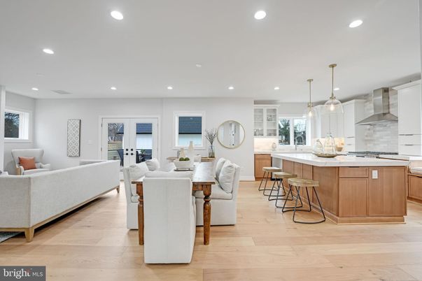 Dining room, Interior, Kitchen, Living room, Pendant Lights, Recessed Lighting, Wood Texture Flooring