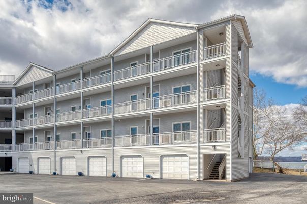 Exterior, Facade, Condo Building