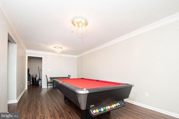 Billiard Table, Game Room, Interior, Wood Texture Flooring