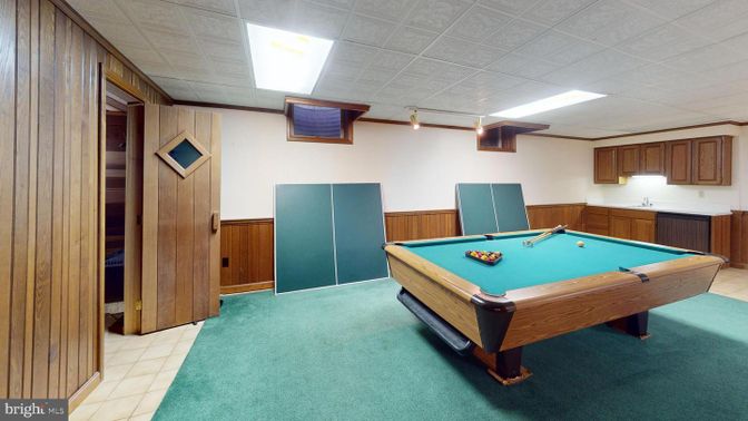 Billiard Table, Game Room, Interior, Recessed Lighting