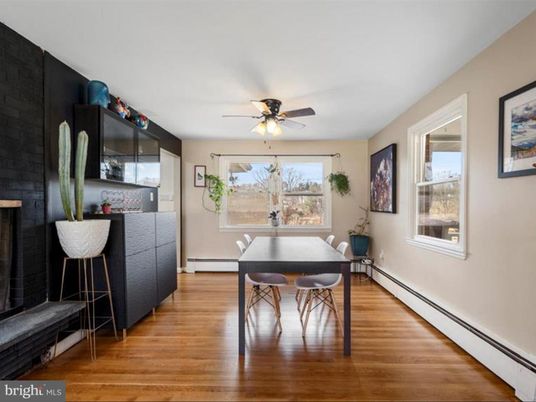 Dining room, Interior, Wood Texture Flooring