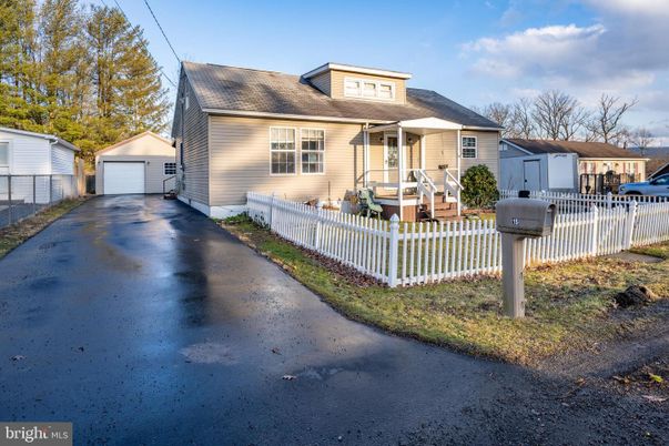 Backyard, Detached Garage, Exterior