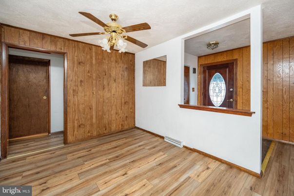 Empty room, Interior, Wood Texture Flooring, Wooden Walls
