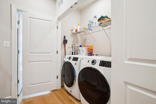 Interior, Utility Closets, Washer, Wood Texture Flooring