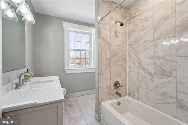 Bathroom, Interior, Marble, Marble Walls