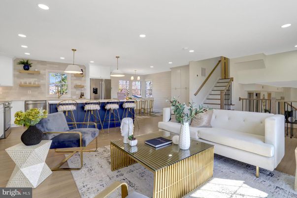 Dining room, Interior, Kitchen, Living room, Pendant Lights, Recessed Lighting, Wood Texture Flooring