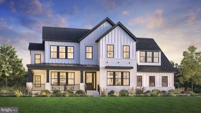 Exterior, Facade, Farmhouse