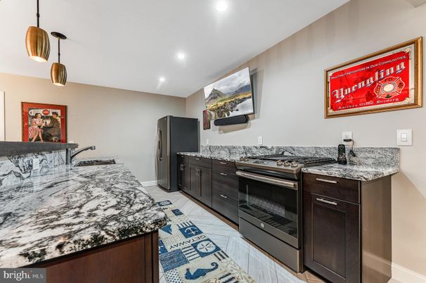 Interior, Kitchen, Pendant Lights, Recessed Lighting