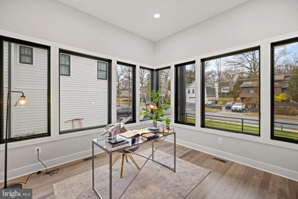 Home Office, Interior, Recessed Lighting, Wood Texture Flooring