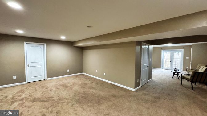Empty room, Interior, Recessed Lighting