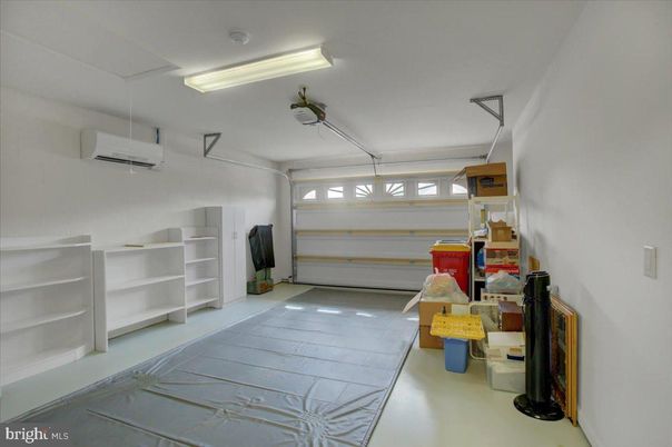 Garage, Interior