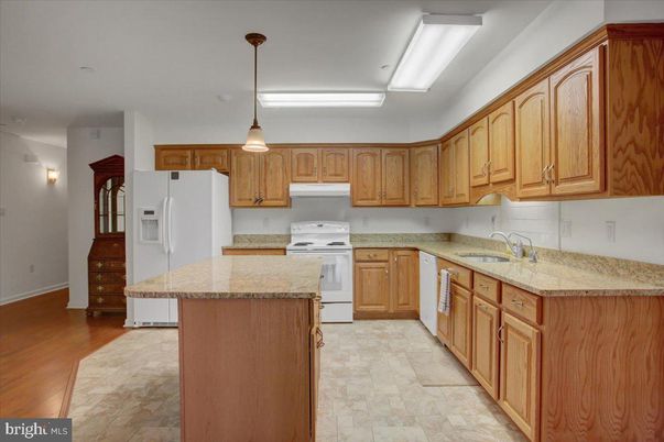 Interior, Kitchen, Pendant Lights, Wood Texture Flooring